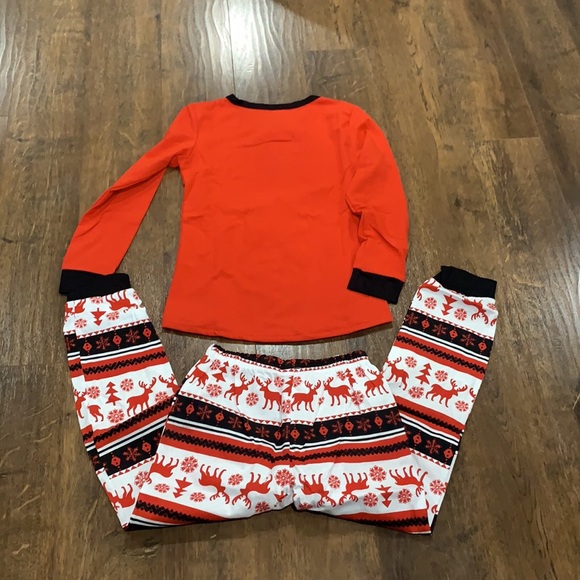 New Kids Christmas Pajama Set - Picture 4 of 4